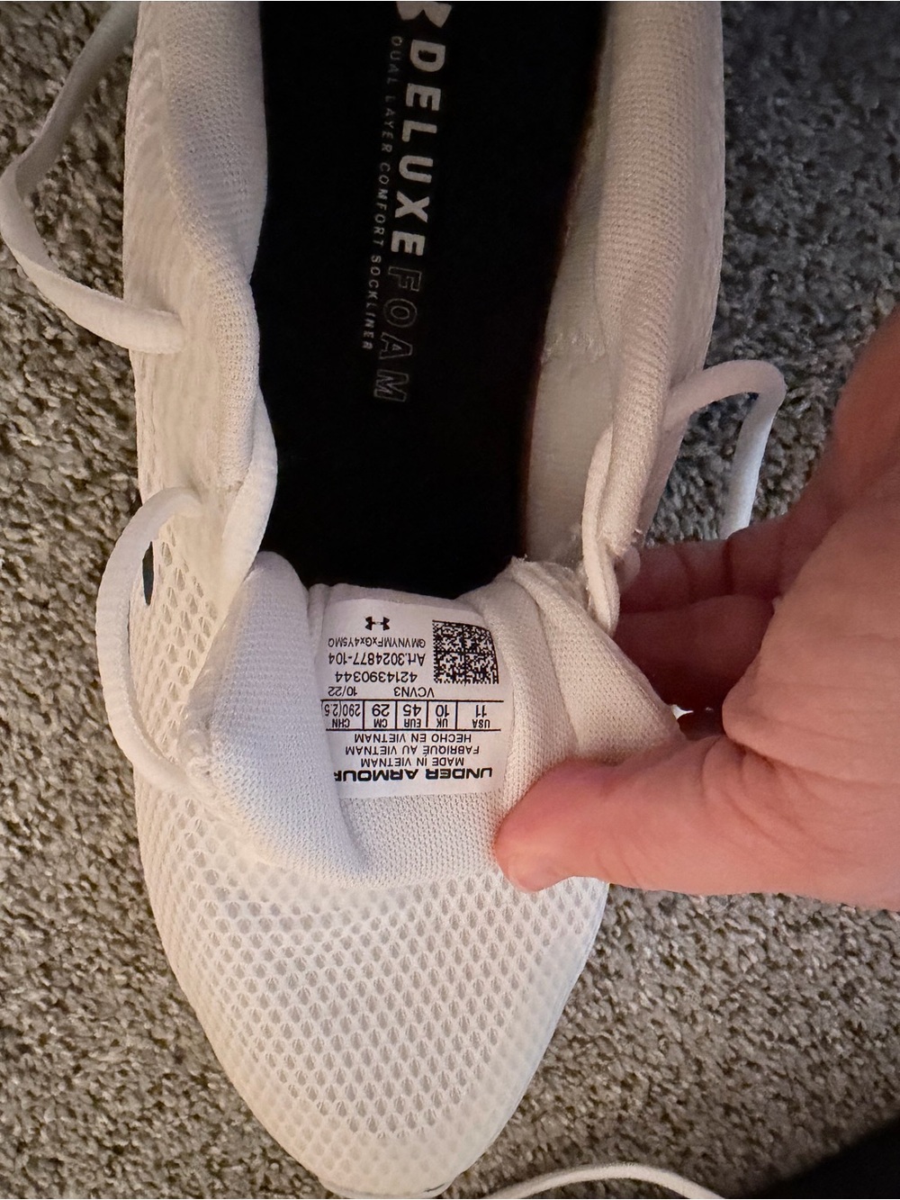 Under Armour Men’s shoes size 11 - Picture 3 of 3